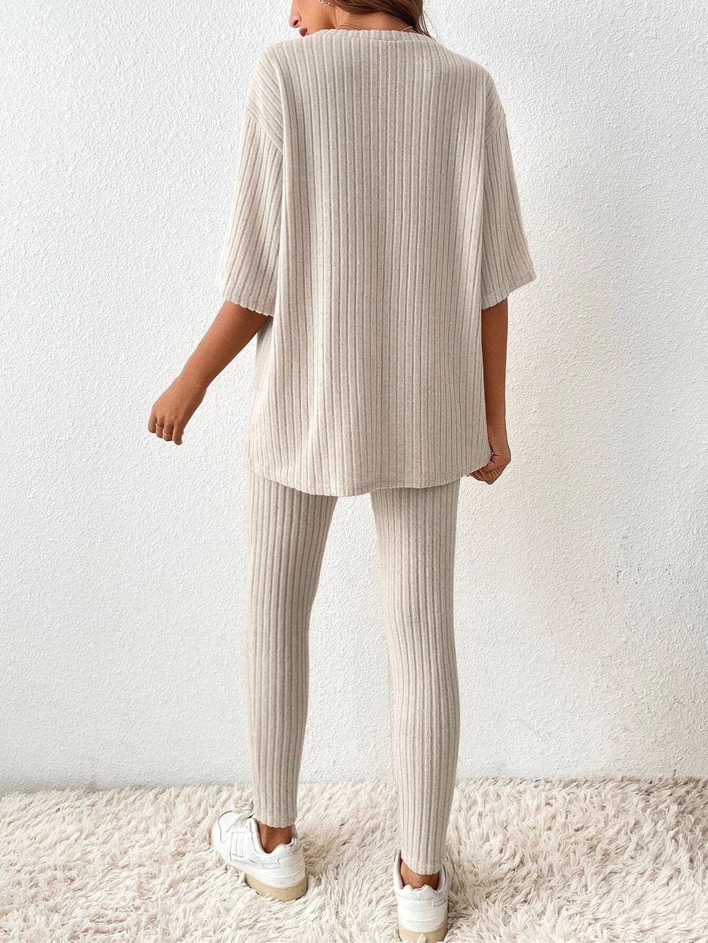 Ribbed Lounge Set | Acrylic & Cotton Blend | Casual Comfort