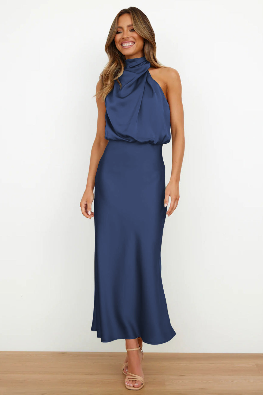 Zoya - Elegant Maxi Dress