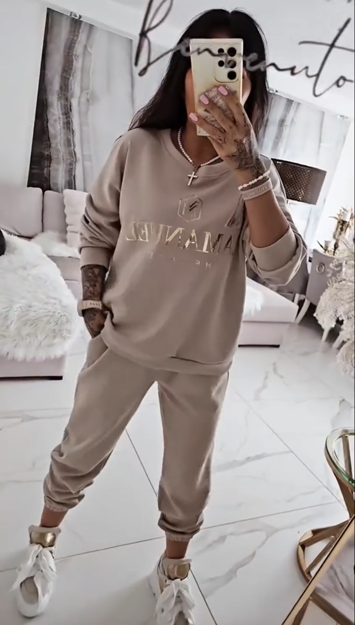 Quelisse - Women's Printed Blouse and Loose Pants Set