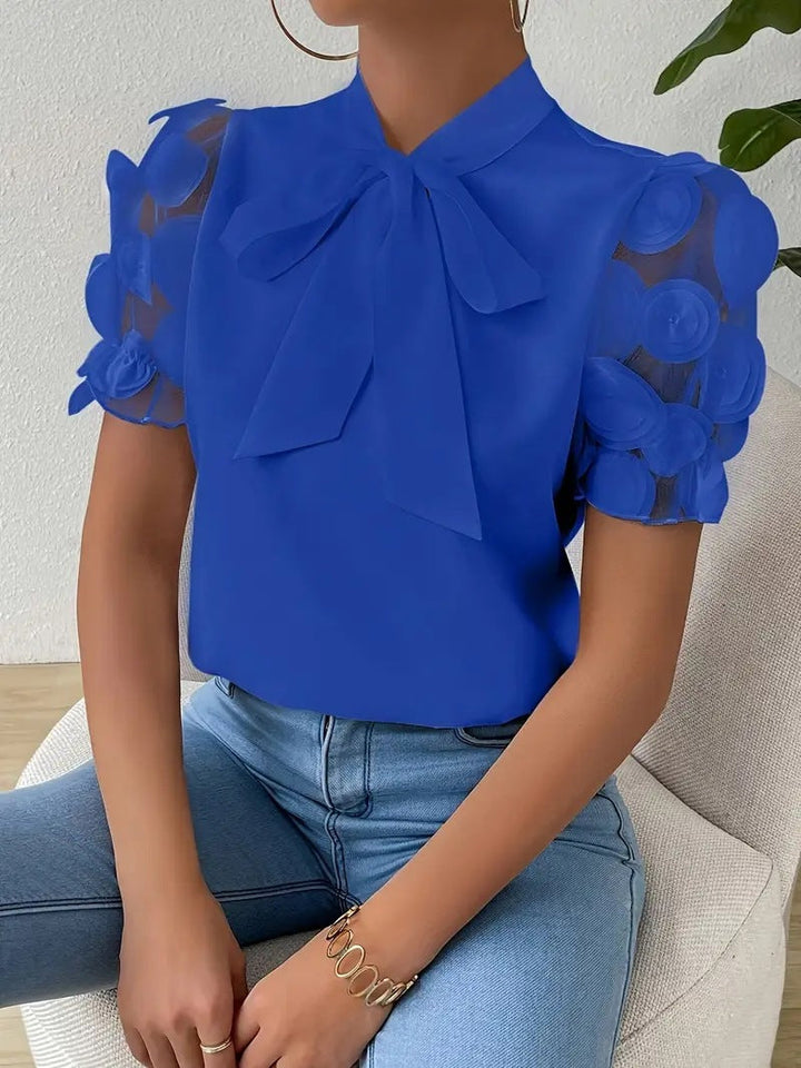 Cirelle - Plain lace summer blouse with bow and short sleeves