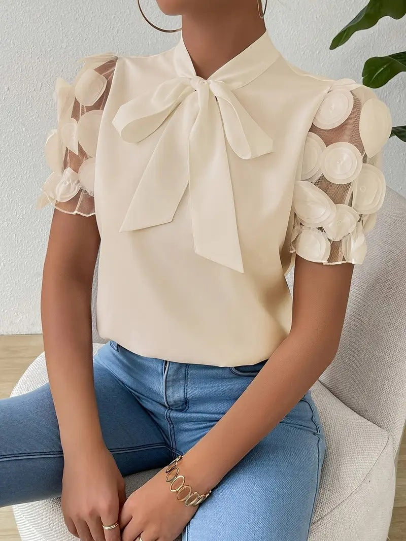 Cirelle - Plain lace summer blouse with bow and short sleeves