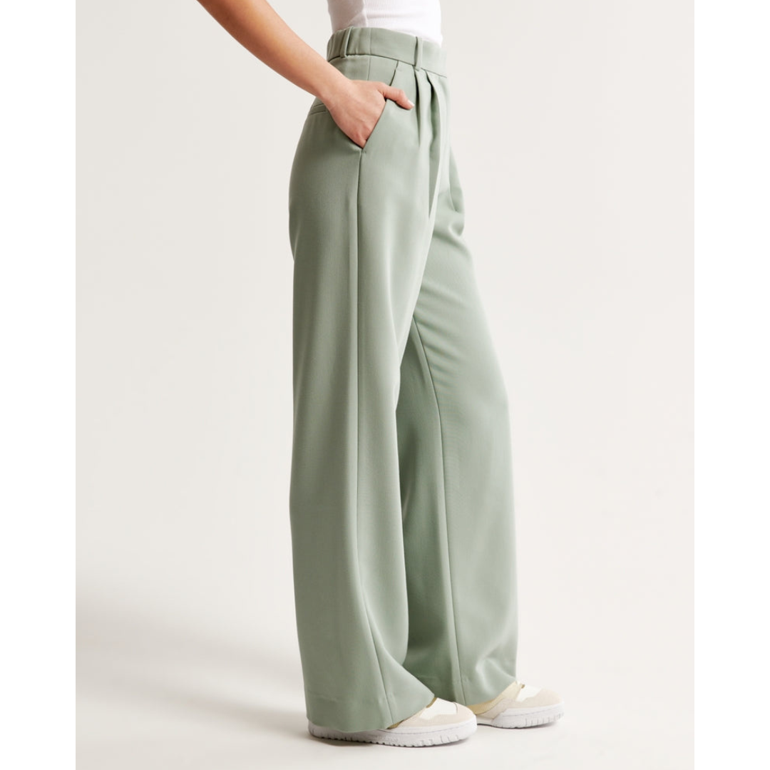 Wide-Leg Pleated Trousers | High-Rise Tailored Fit | Spring Workwear