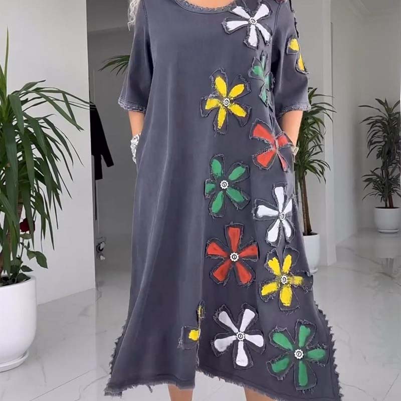 Kalena - Casual dress with round neck