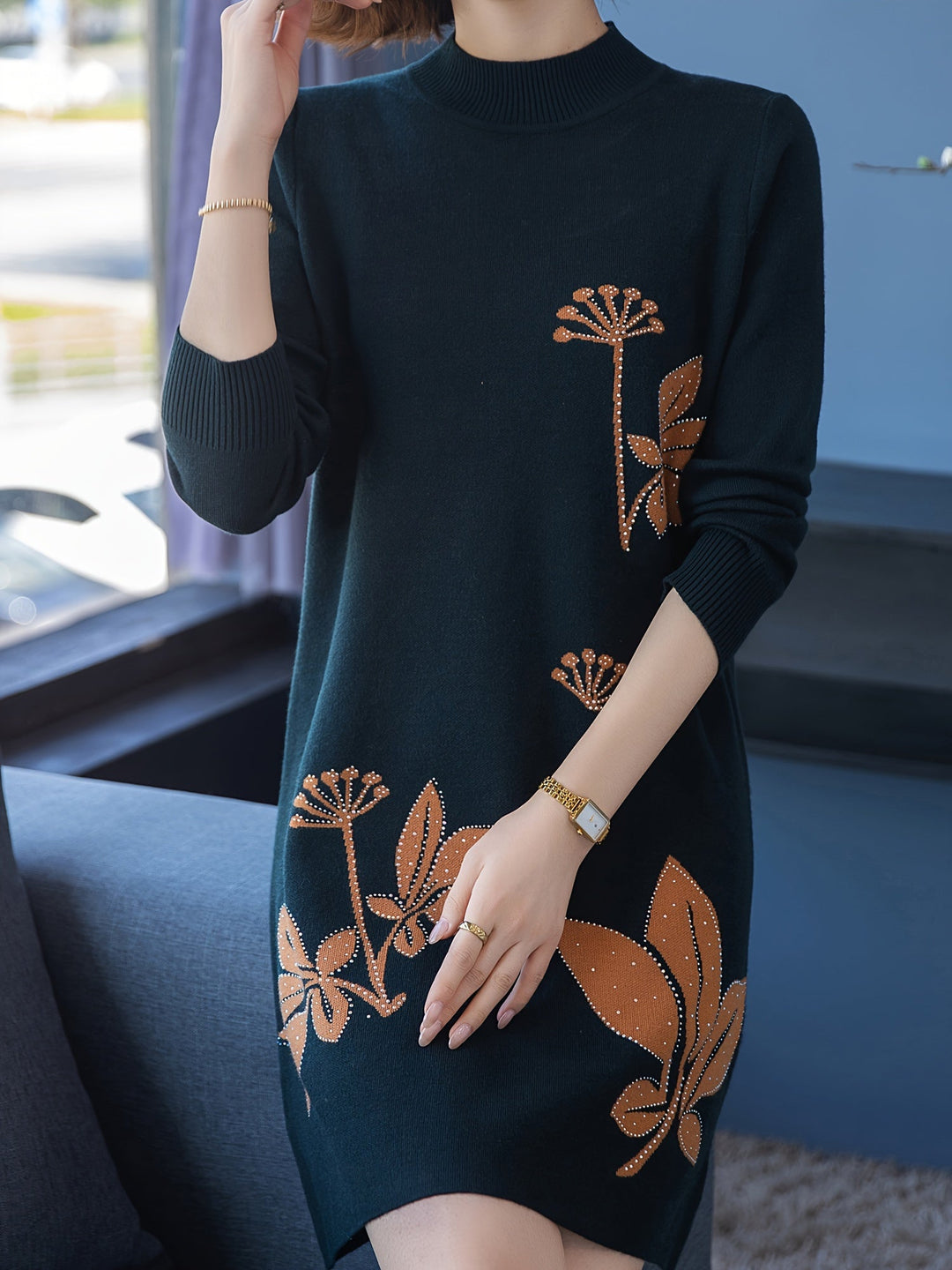 Lourdes - Elegant floral sweater dress with round neck