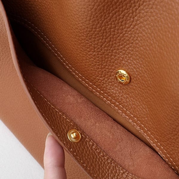 Berrin | Leather Shoulder Bag