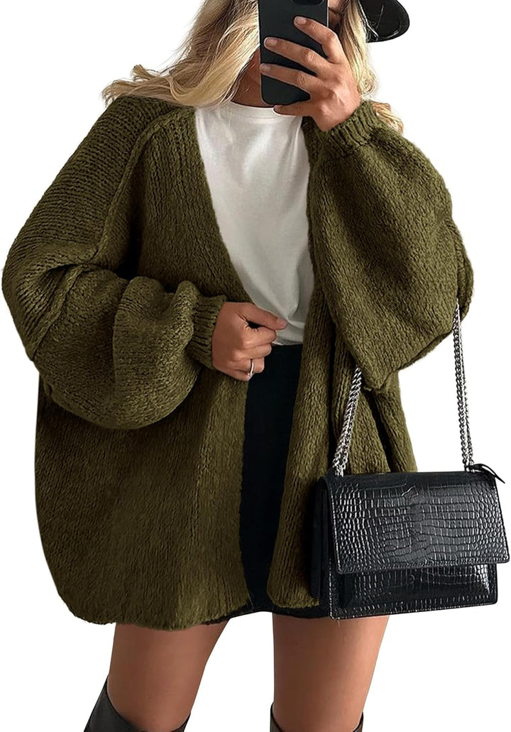 Ivory – Minimal Oversized Cardigan