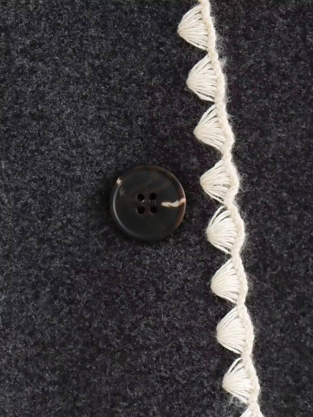 Antoinette - Elegant Coat with Round Neck and Pockets