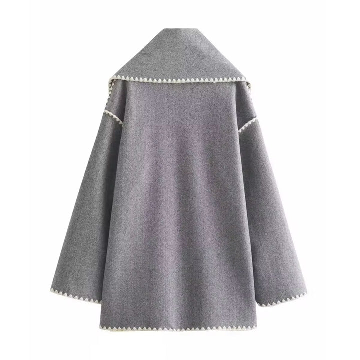 Antoinette - Elegant Coat with Round Neck and Pockets