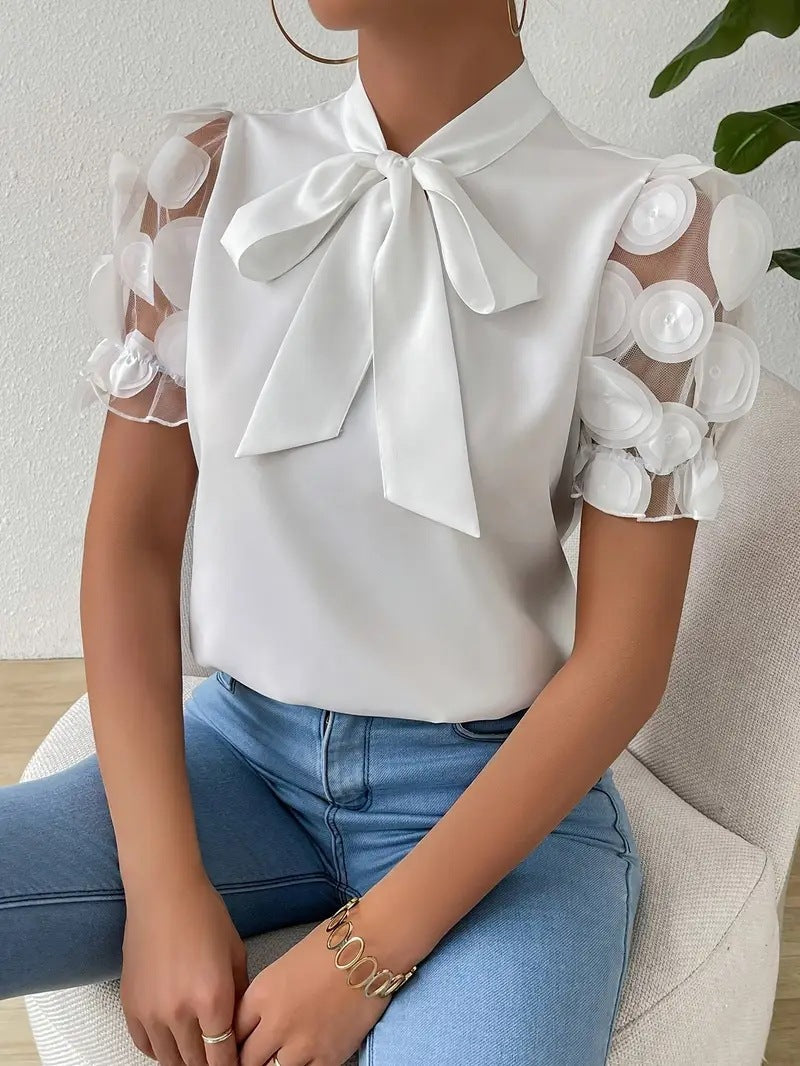 Cirelle - Plain lace summer blouse with bow and short sleeves