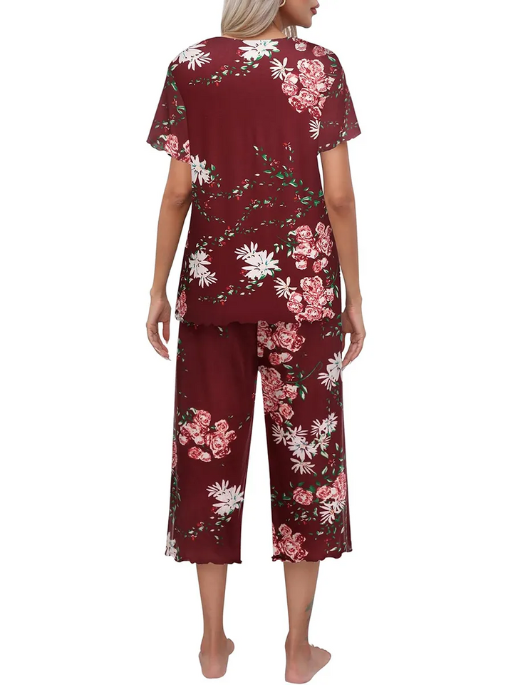 Olivine - Women's short-sleeved loungewear set with capri pants - perfect for relaxing at home in style
