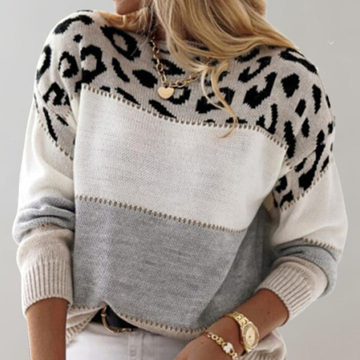 Bernadetta - Trendy and comfortable leopard sweater