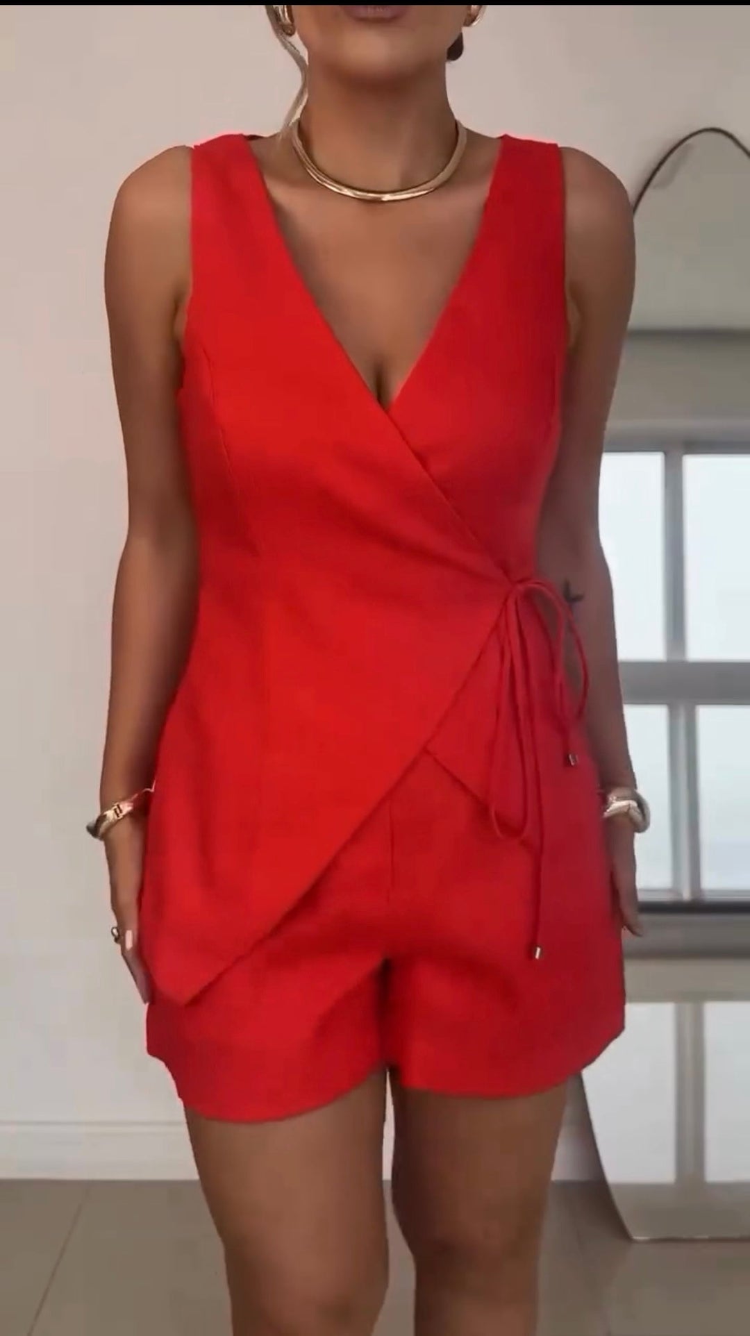 Nolene - Chic Cordinato Set with Wrap Top and Shorts