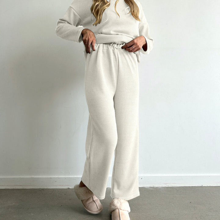 Relaxed Fit Lounge Set | Cozy Two-Piece | Soft Knit Fabric