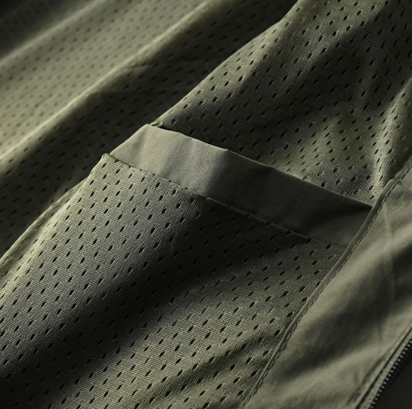 Men’s Lightweight Outdoor Windbreaker | Water-Resistant Hooded Jacket | Casual Travel Layer