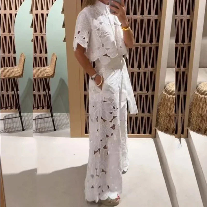 Raïssa - Women's Lace Set with Cutouts - 2 Pieces