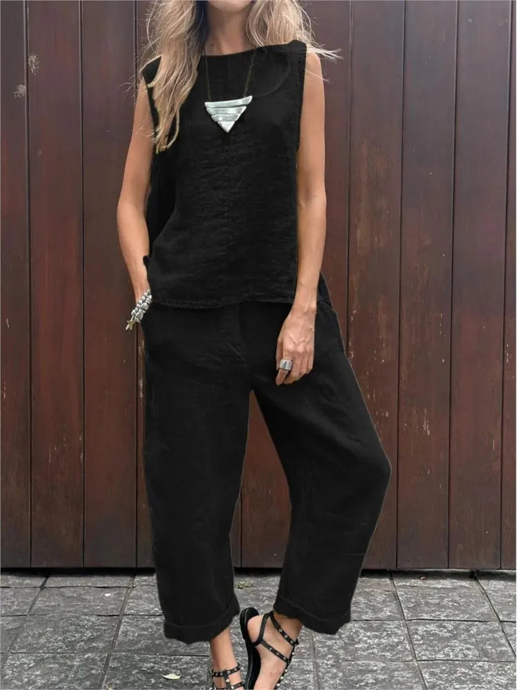 Ardelle - Chic Two Piece Set - Sleeveless Top and Elegant Pants