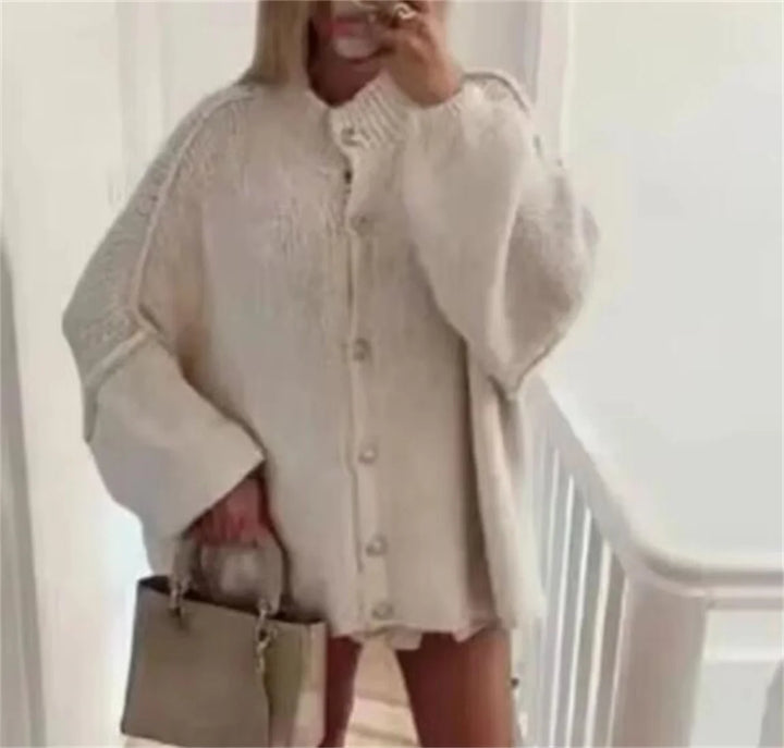Lili - Loose Sweater with Metallic Buttons