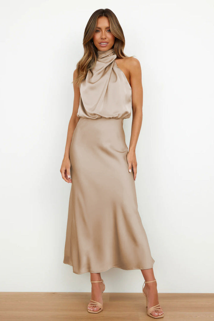 Zoya - Elegant Maxi Dress