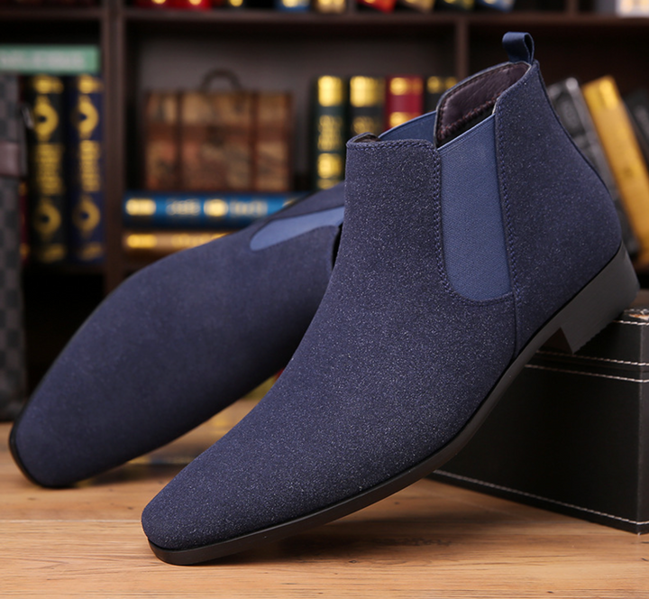 CASUAL LEATHER CHELSEA BOOTS