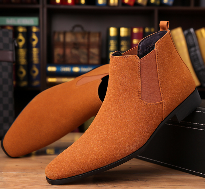 CASUAL LEATHER CHELSEA BOOTS