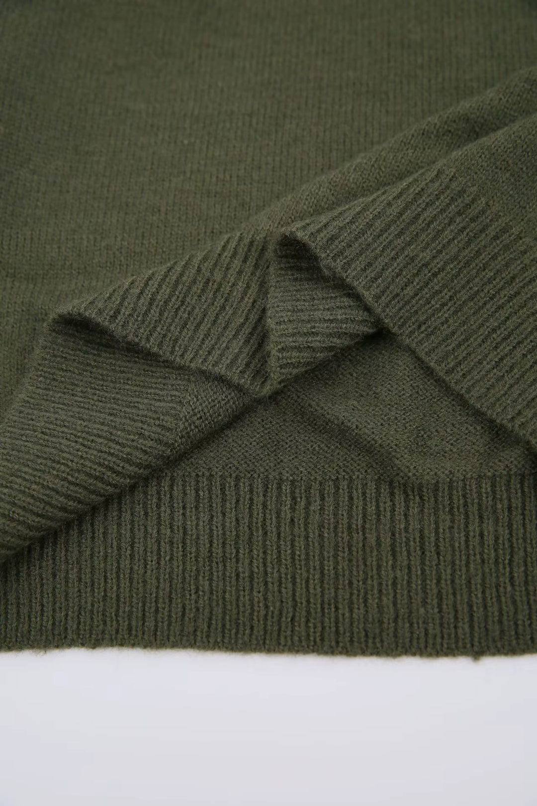 Victoria - Elegant and Warm Sweater