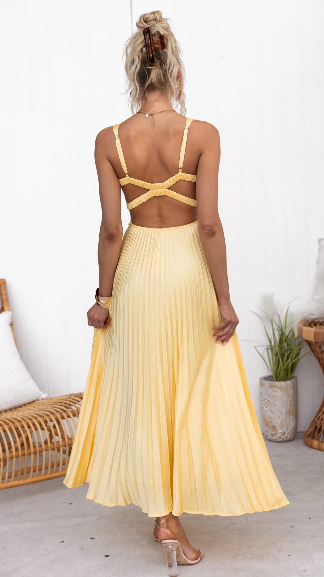 Darya - Yellow Pleated Maxi Dress with V-Neckline