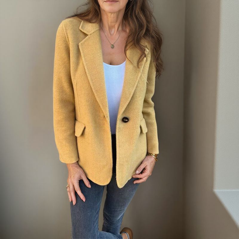 Leandra - Soft button-down blazer