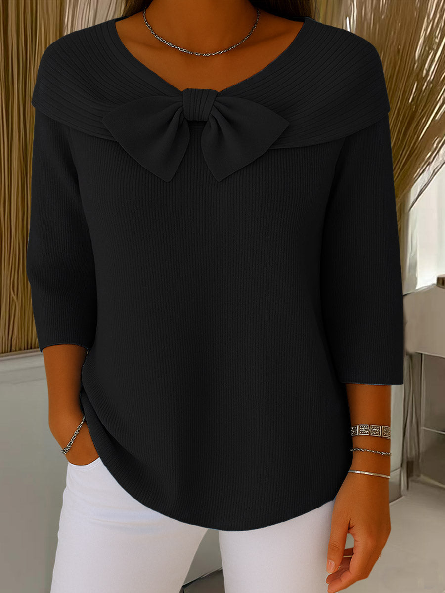 Thaloria - Women's round neck sweater with decorative bow