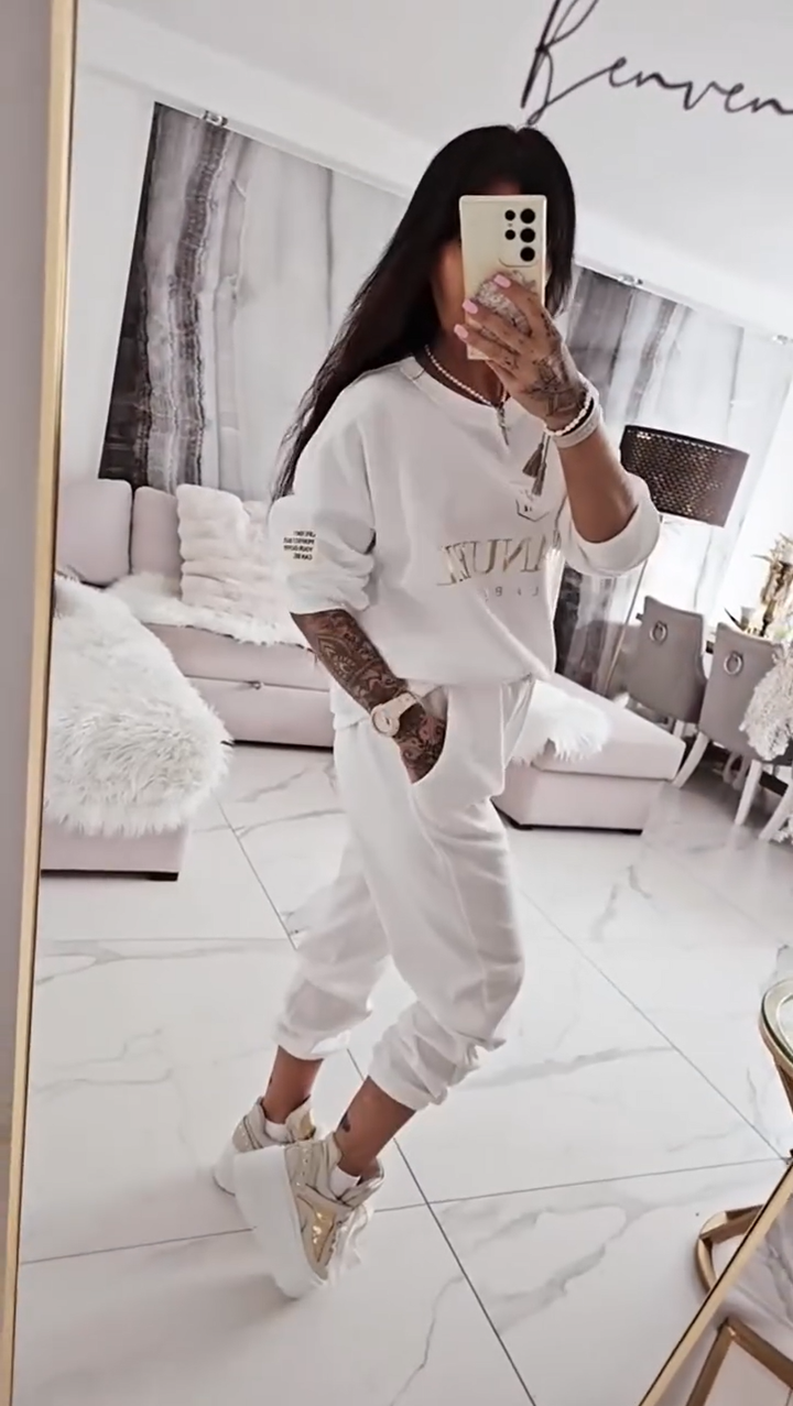 Quelisse - Women's Printed Blouse and Loose Pants Set