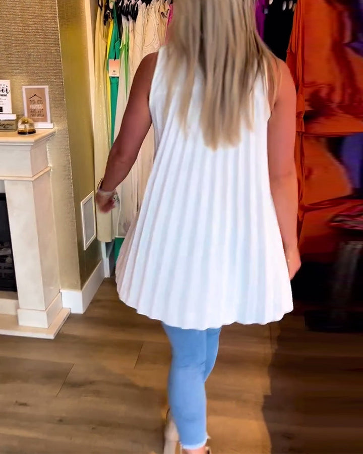 Tahliana - Sleeveless Top with Subtle Ruffles and Elegant Lapels