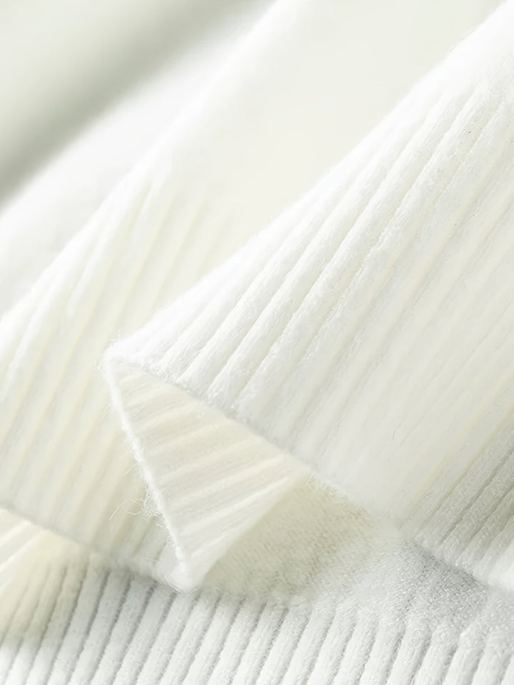 Madelyn - Elegant Geometric Heart Sweater