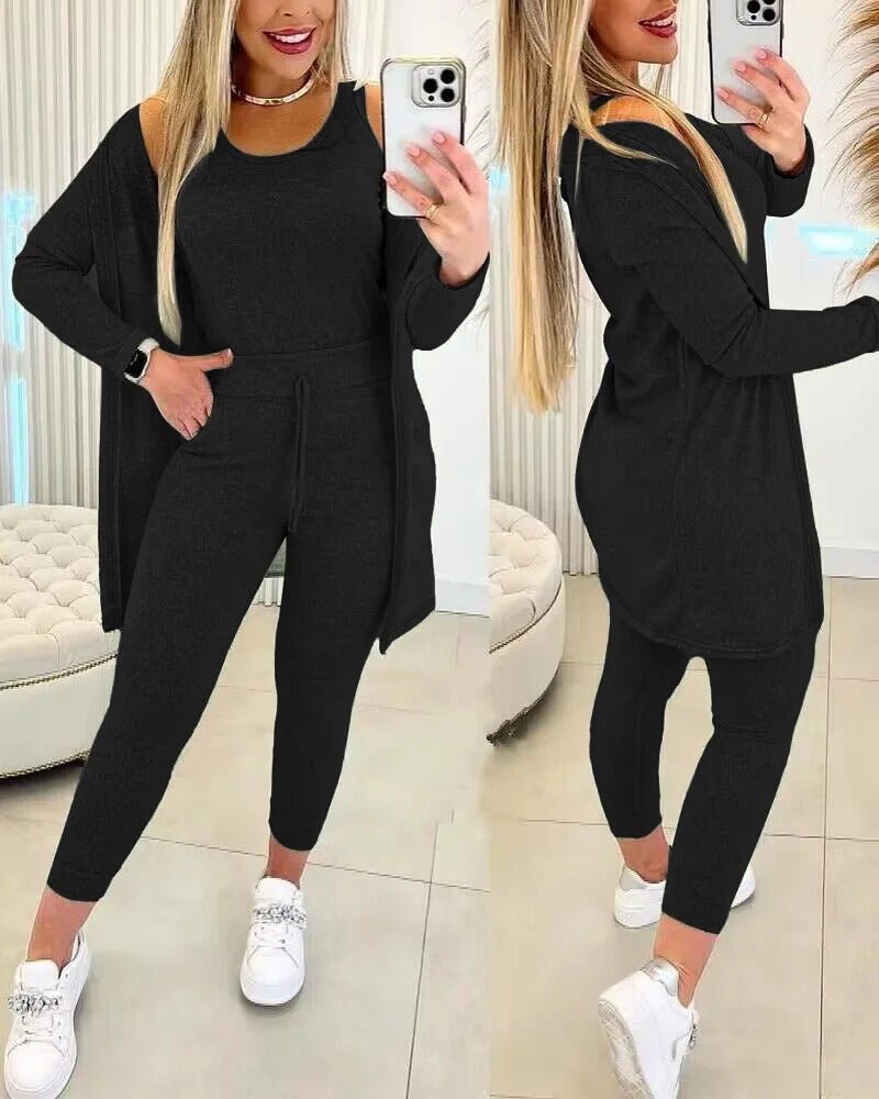 Two-Piece Loungewear Set | Cozy Knit Fabric | Relaxed Fit | Effortless Casual Style