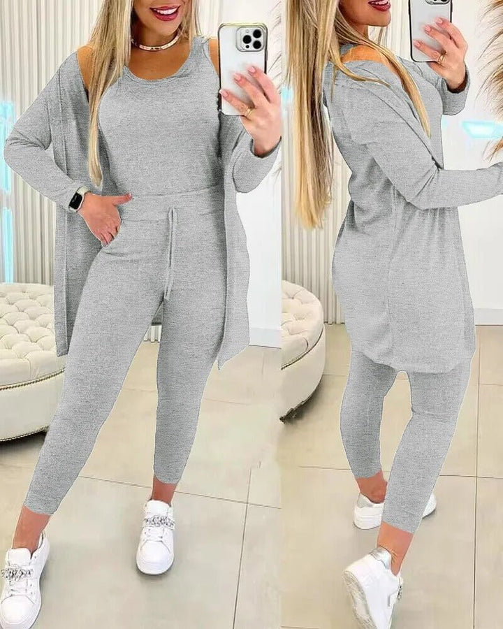 Two-Piece Loungewear Set | Cozy Knit Fabric | Relaxed Fit | Effortless Casual Style