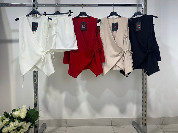 Nolene - Chic Cordinato Set with Wrap Top and Shorts