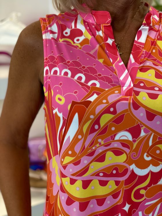 Ilira - Elegant V-neck dress