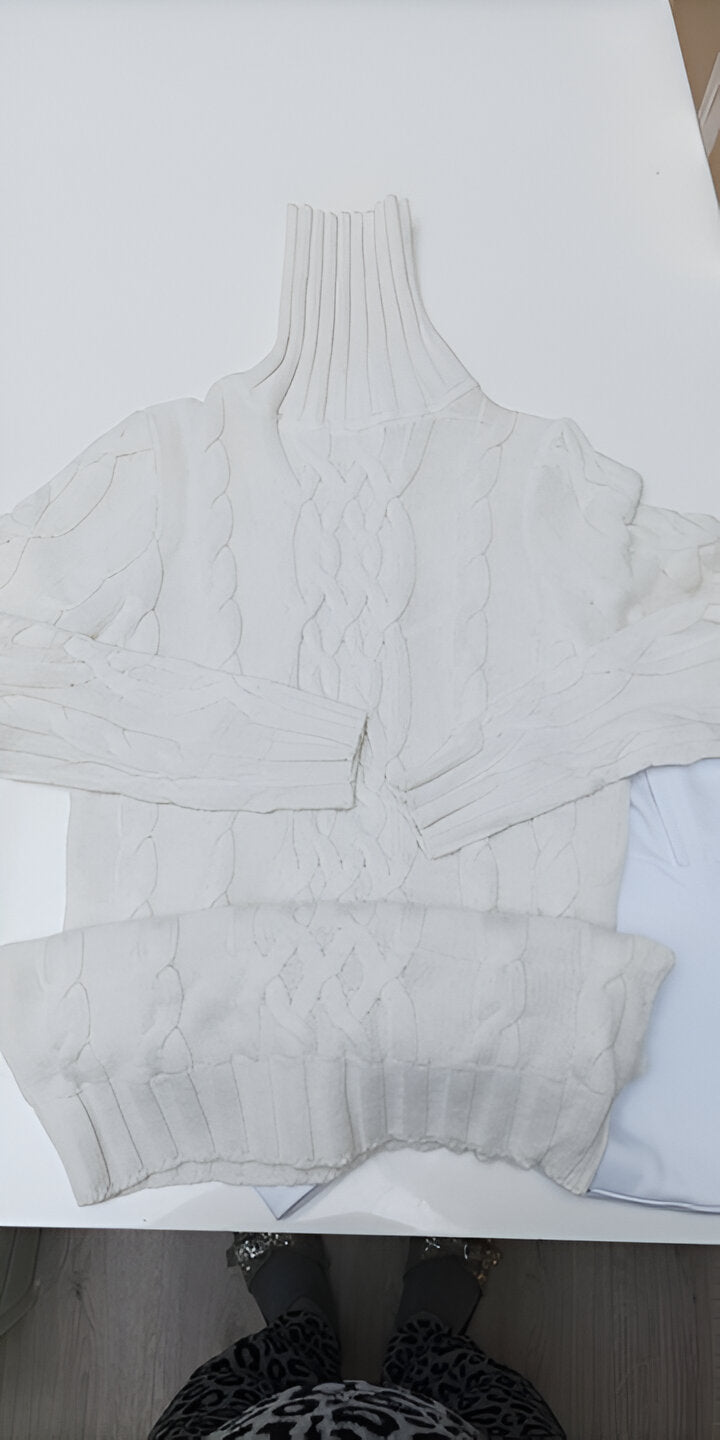 Anastazja - Cozy and stylish turtleneck sweater