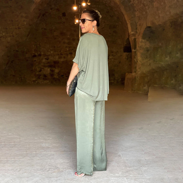 Laurie - Plus Size Elegant Shiny Two Piece Set with V Neck