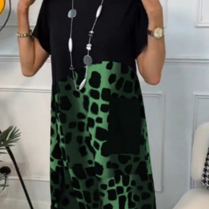 Lisette - Loose printed dress with round neck and short sleeves