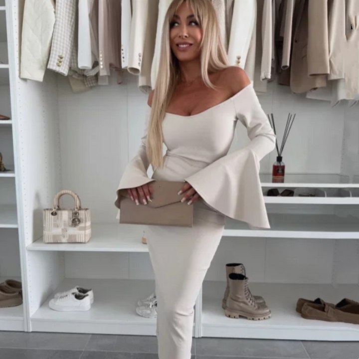 Philomène - Elegant Dress with Flared Sleeves