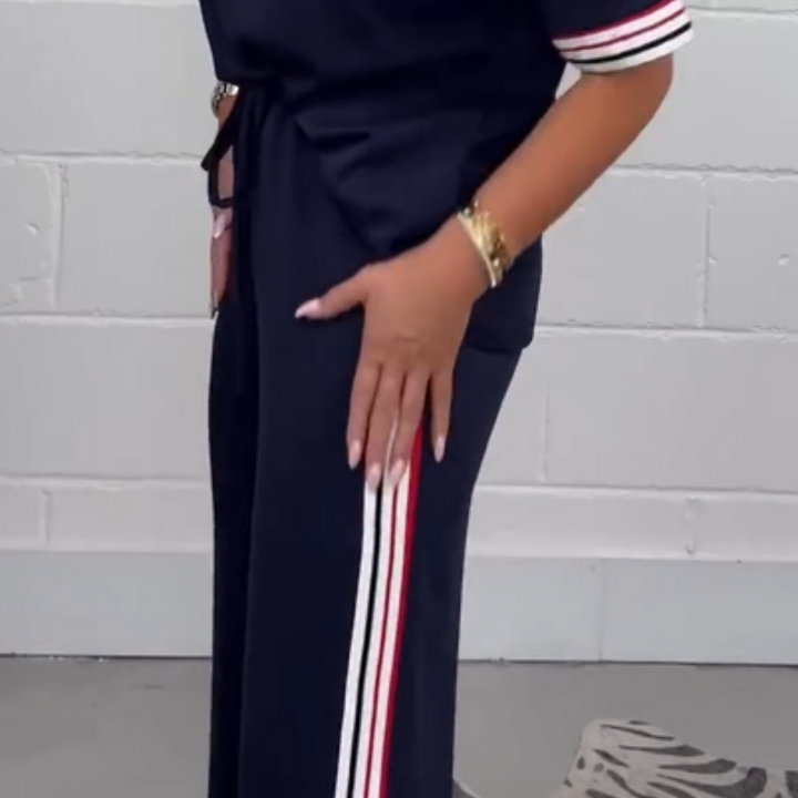 Milla - Women's Short Sleeve T-Shirt with Side Stripes and Jogging Pants