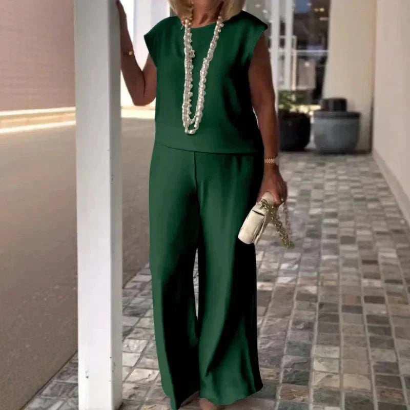 Anissa - Women's Sleeveless Top and Round Neck Pants