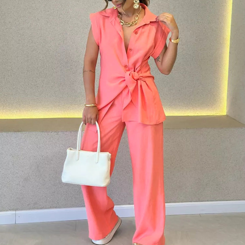 Ivette - Elegant set with sleeveless blouse and high-waisted pants