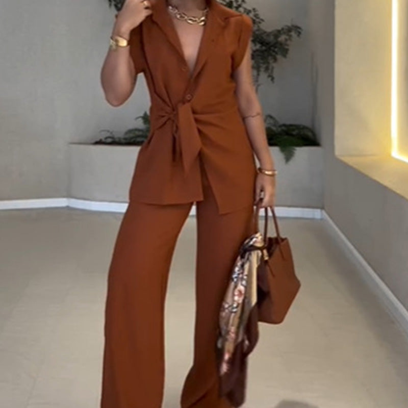 Ivette - Elegant set with sleeveless blouse and high-waisted pants